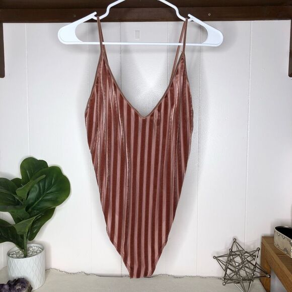 Forever 21 Tops - Forever 21 Womens Sleeveless V Neck Velvet Stripe Cami Bodysuit Dusty Pink Large